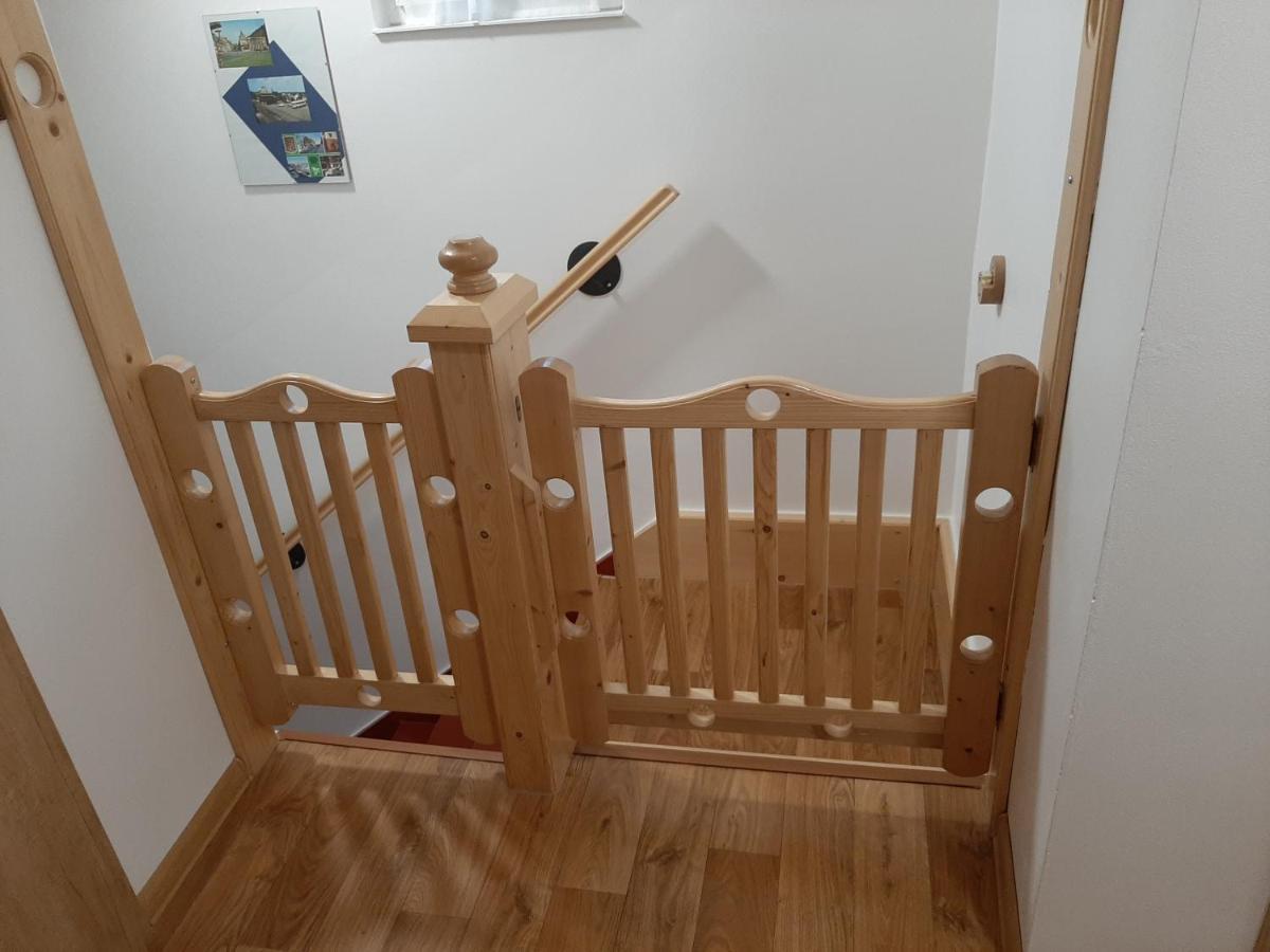 Naproti Klinovci Villa Jáchymov Buitenkant foto