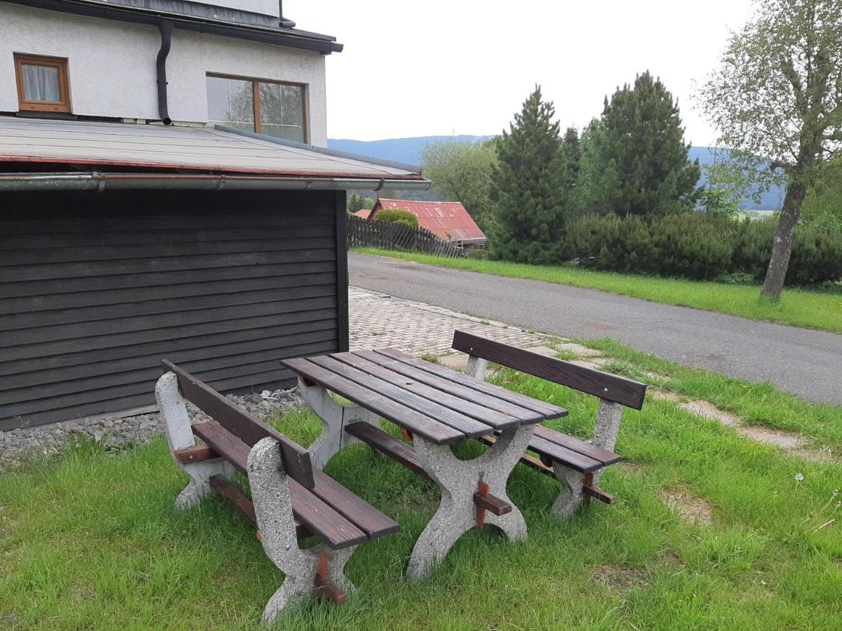 Naproti Klinovci Villa Jáchymov Buitenkant foto