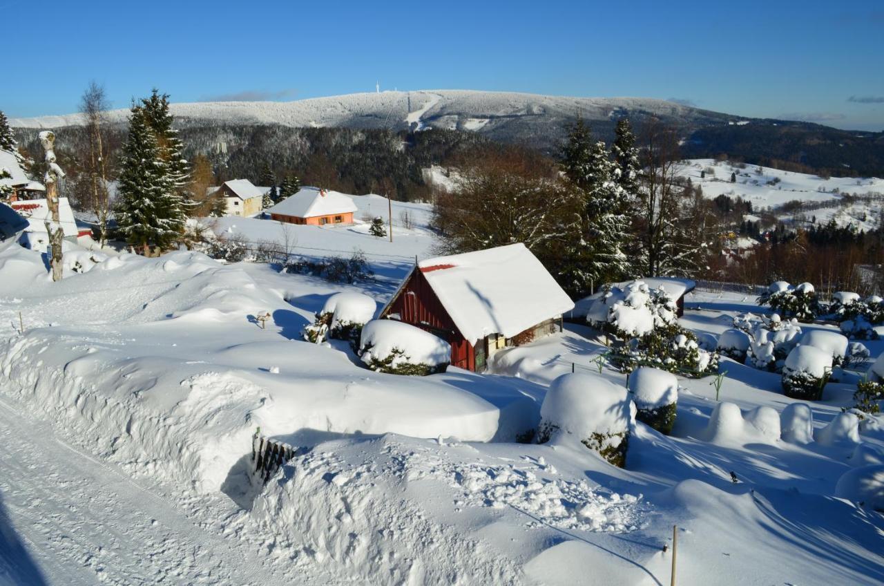 Naproti Klinovci Villa Jáchymov Buitenkant foto